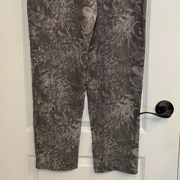 NWOT Silky Gray Floral Xhilaration Sleepwear Pants size Medium - Picture 6 of 11